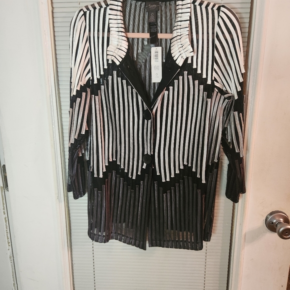 CHICOS TRAVELERS Collection Strip Jacket size 0. P2P19 stretches - Picture 3 of 10